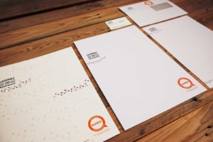 Visitenkarten, Briefpapier, Couverts und Mappen für Cosmait in Chur