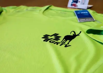 Jako Sportshirts mit Logo für den Bündner Turnverband