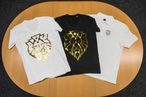 Mit Goldfolie bedruckte T-Shirts für Lions4Business aus Landshut in Deutschland