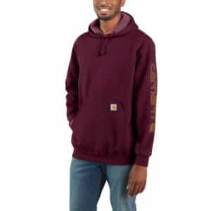 Carhartt Herren Hoodie K288 in Weinrot angezogen am Mann.