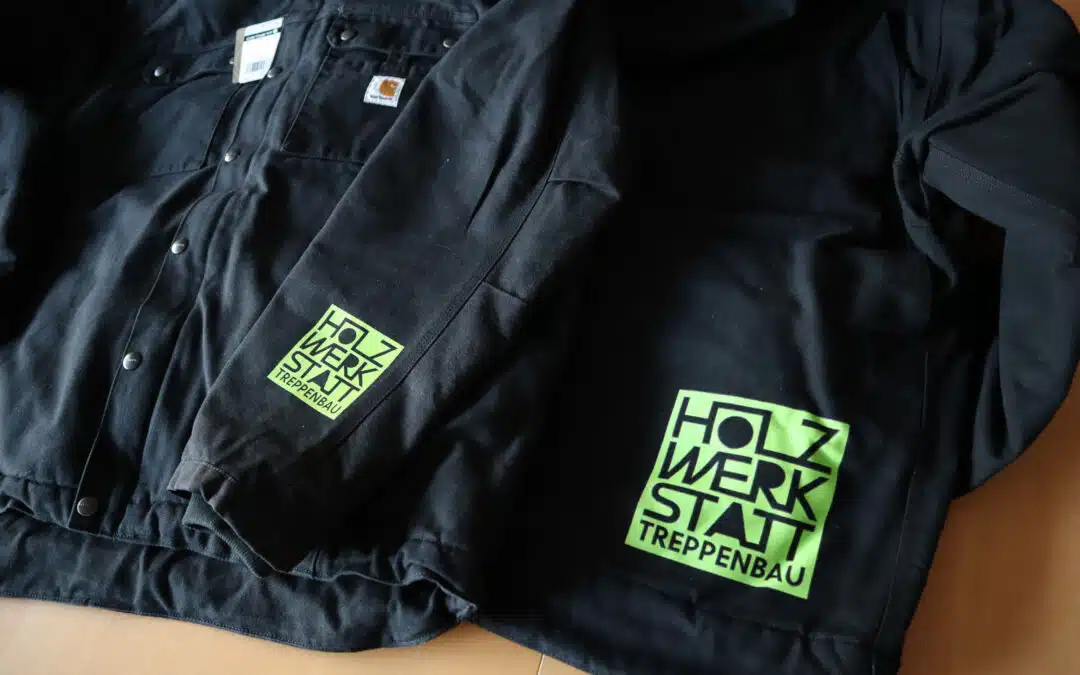 Textildruck für die Holzwerkstatt auf stylischen Carhartt Jacken